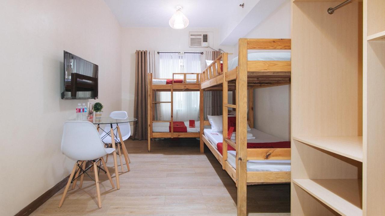 Reddoorz Plus @ Cuarto Verde Staycation Las Piñas Exterior foto